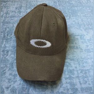 OAKLEY Baseball Hat - Military Green